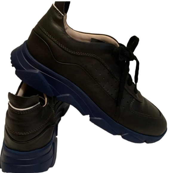 MoMA Handmade Italian Sneakers EUC ❤️ - Picture 5 of 7